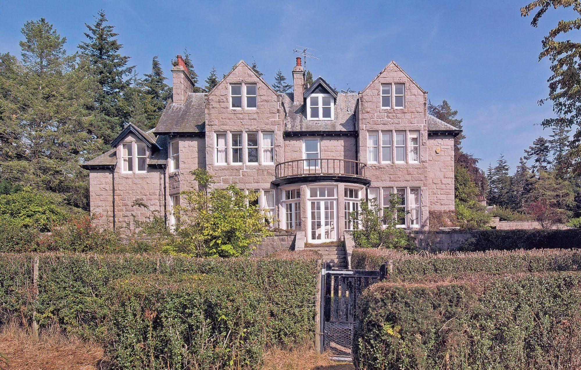 애보인 Lys-Na-Greyne B&B 외부 사진